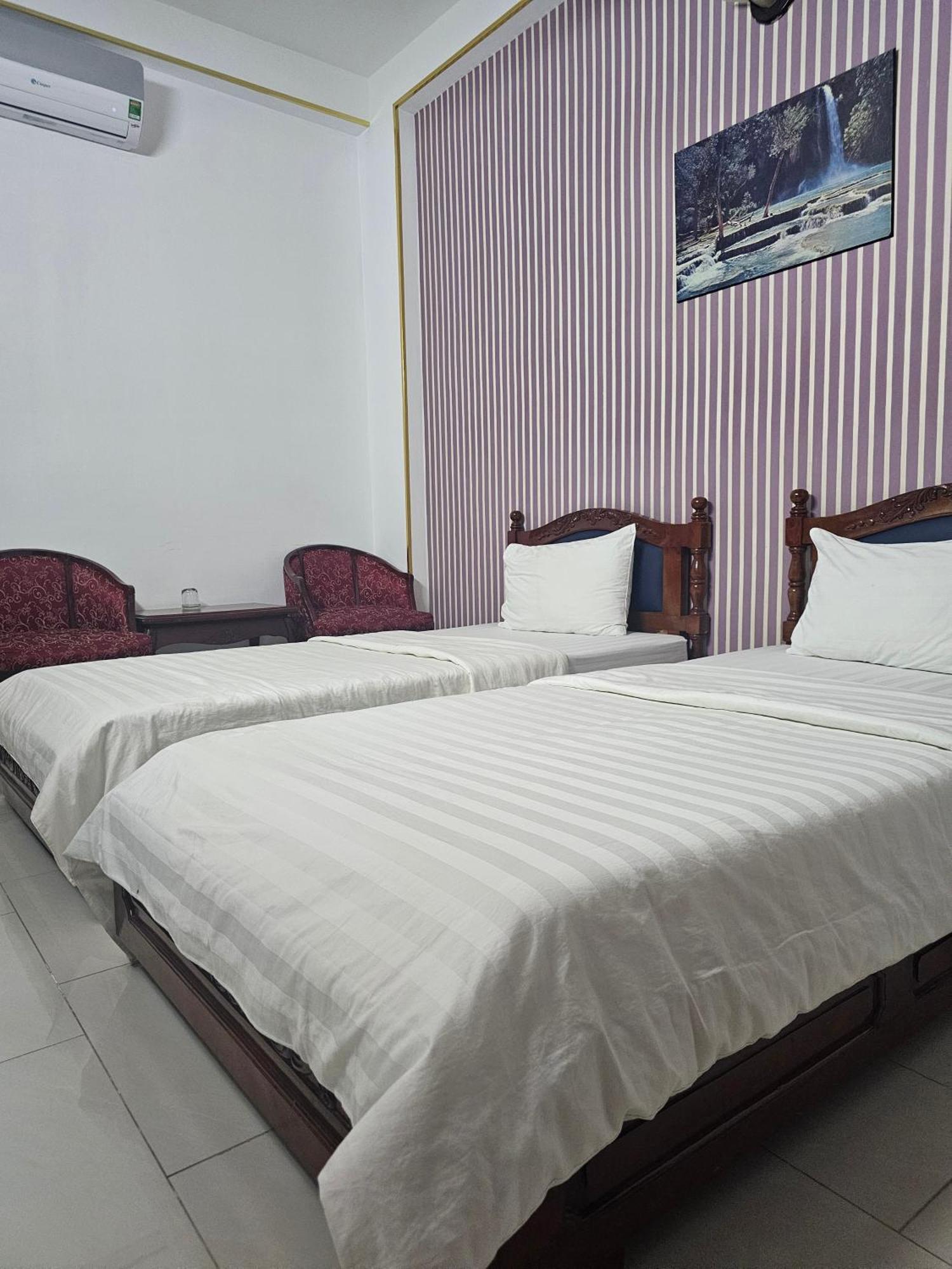 Khach San Trung Mai Hotel Ho Chi Minh City Exterior photo