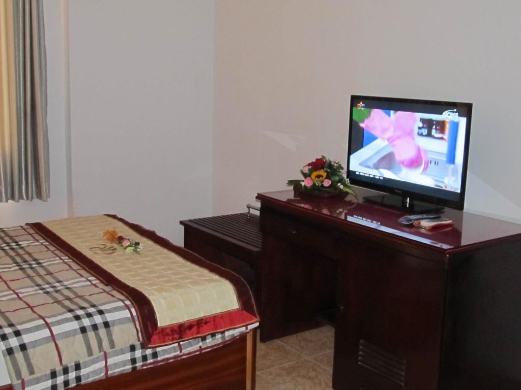 Khach San Trung Mai Hotel Ho Chi Minh City Room photo