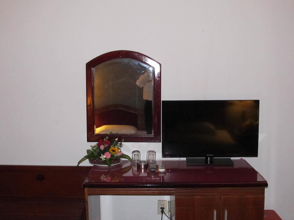 Khach San Trung Mai Hotel Ho Chi Minh City Room photo