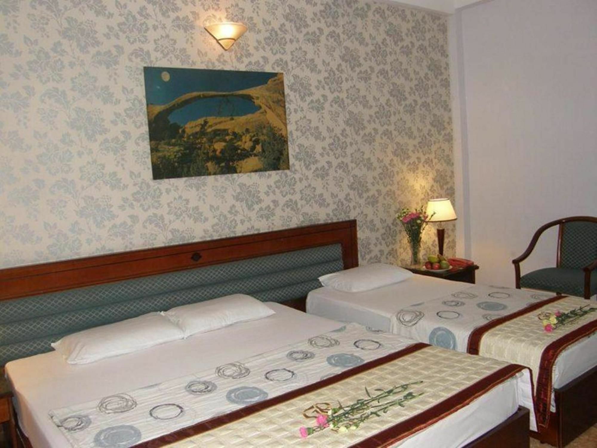Khach San Trung Mai Hotel Ho Chi Minh City Exterior photo